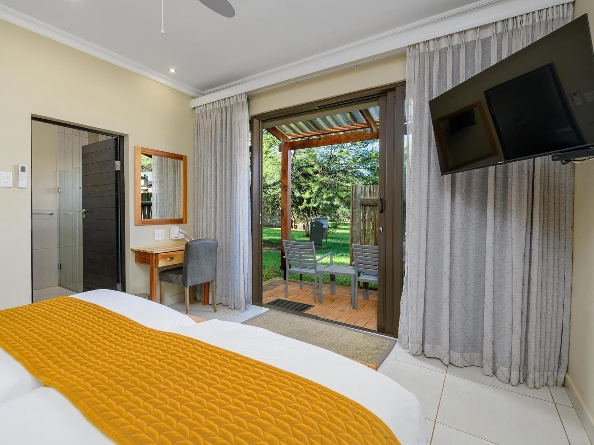 Monomotapa Village @ Legend Golf And Safari Resort Golders Green Exterior photo
