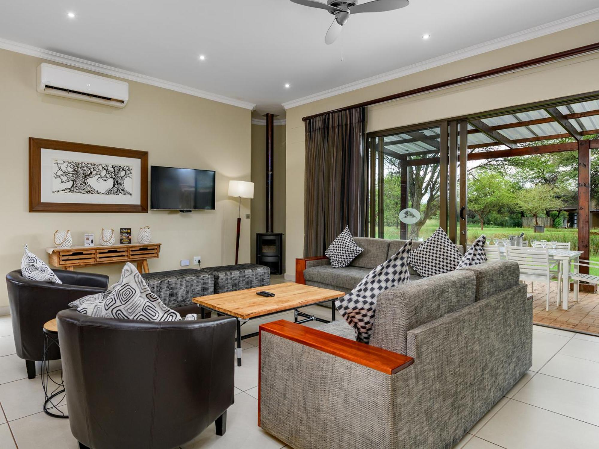 Monomotapa Village @ Legend Golf And Safari Resort Golders Green Exterior photo